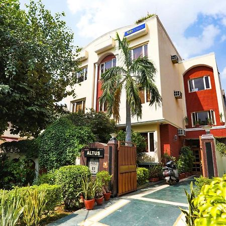 Fabhotel Altus Gurgaon Bagian luar foto
