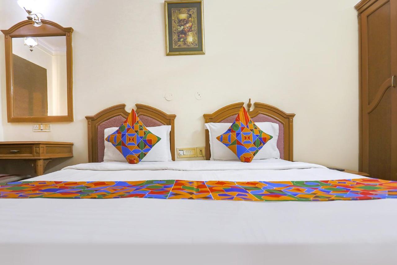 Fabhotel Altus Gurgaon Bagian luar foto