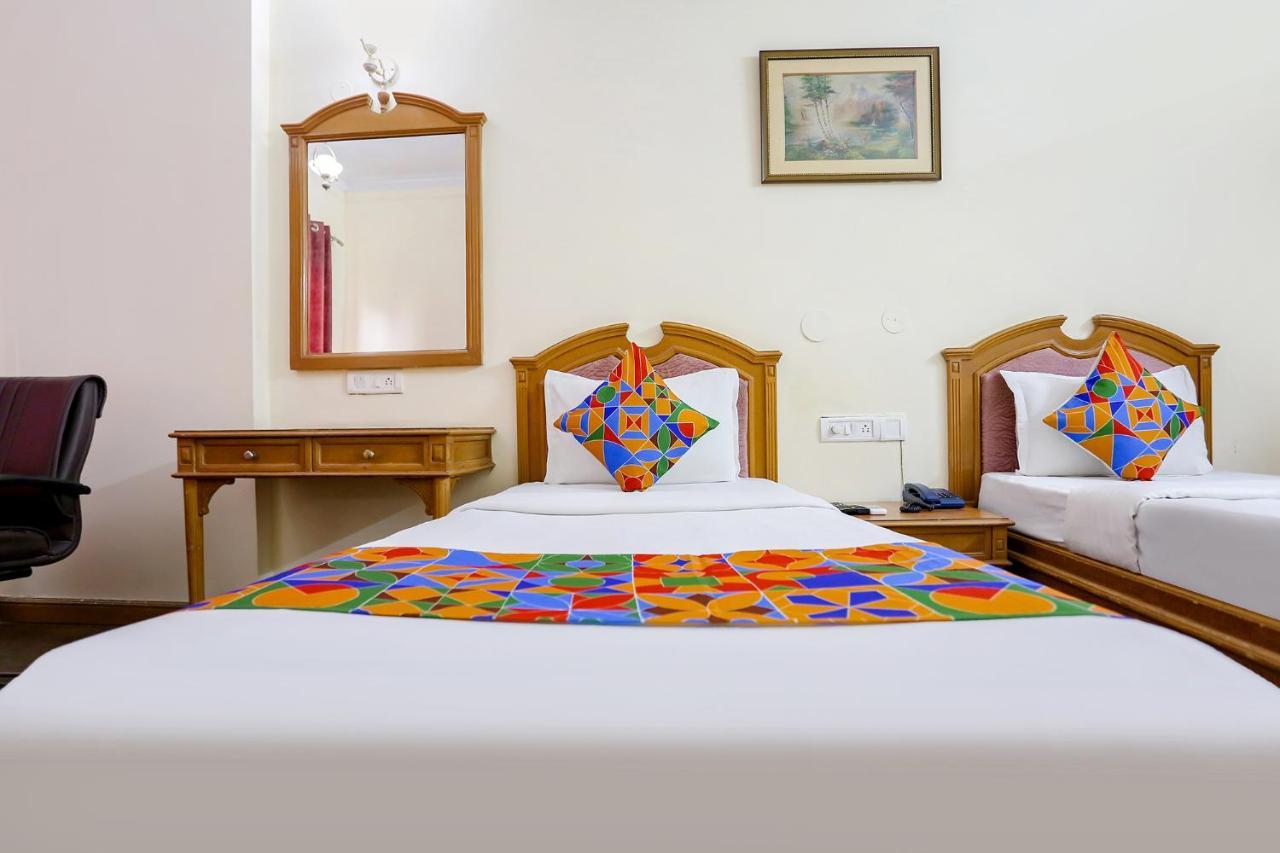 Fabhotel Altus Gurgaon Bagian luar foto