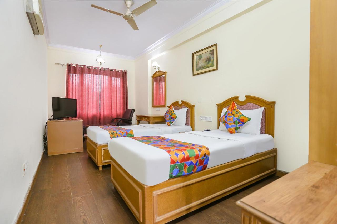 Fabhotel Altus Gurgaon Bagian luar foto